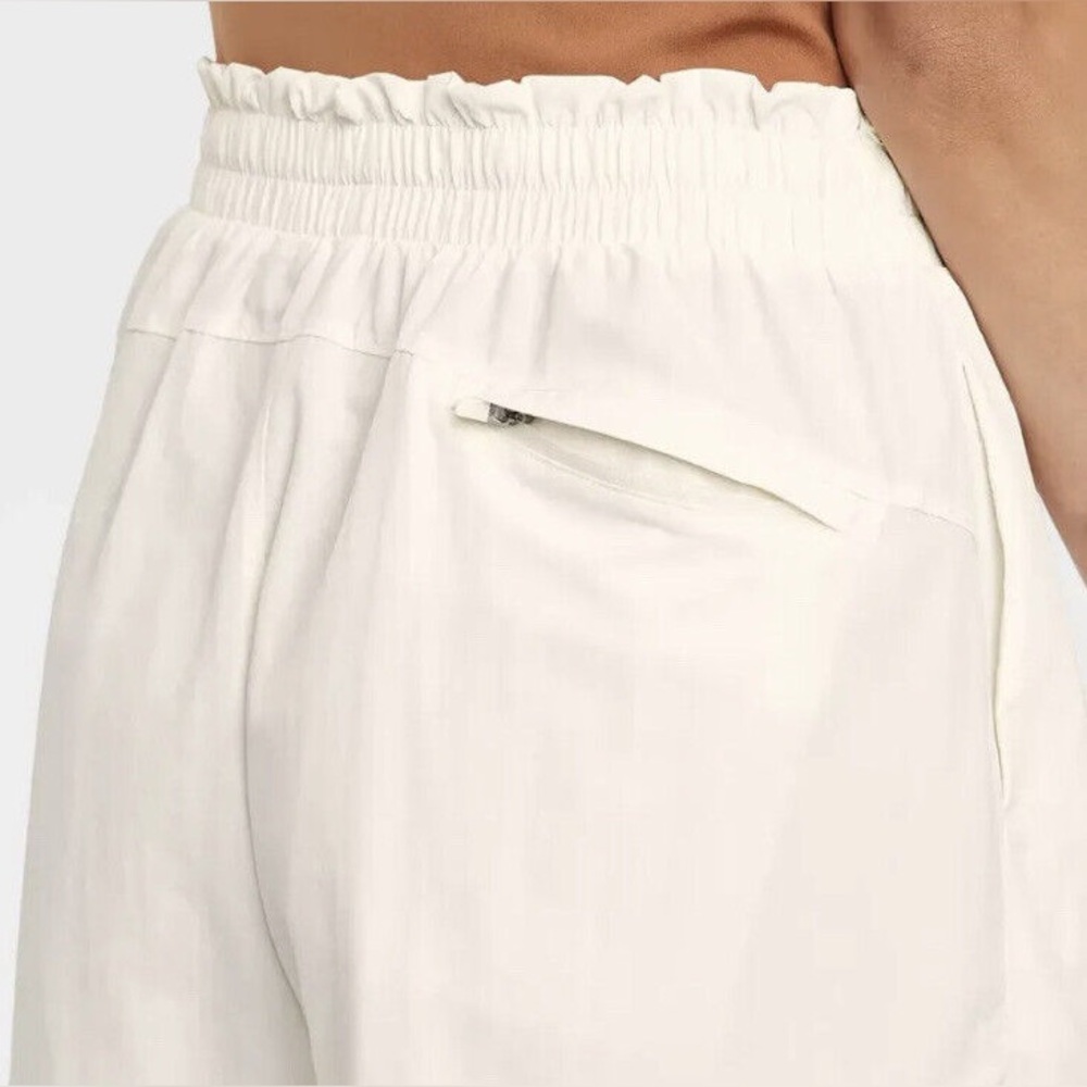 Women's All In Motion High Rise Resort Short Cream L - Picture 3 of 5